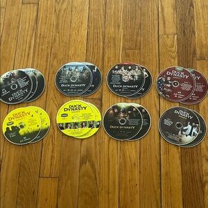 Duck Dynasty DVD Disc Set - complete 8 seasons!